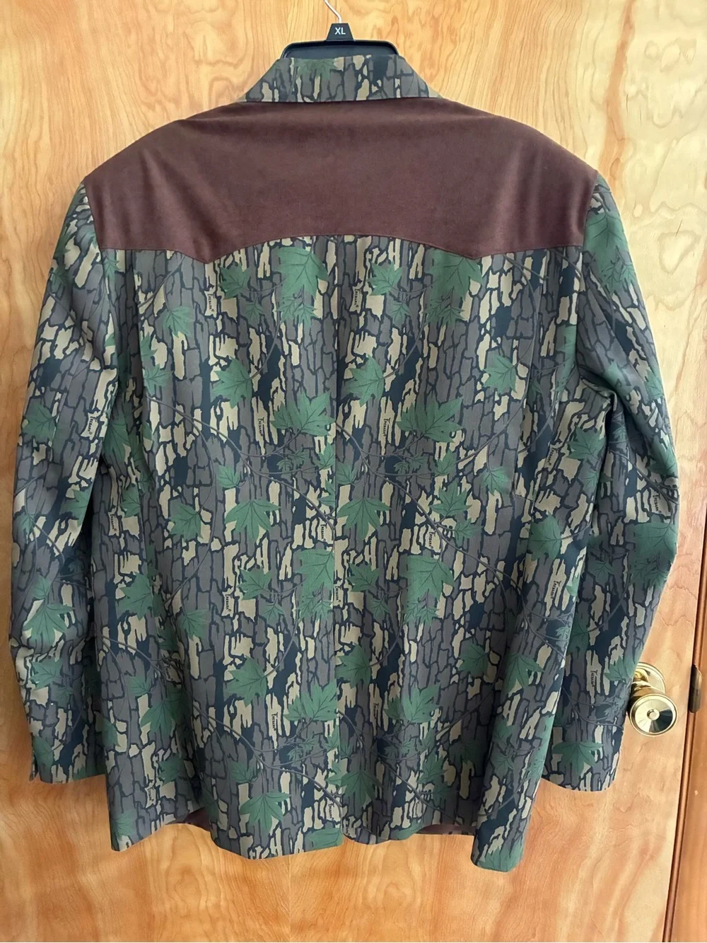 Men's Vintage Silverado Trebark Camouflage Blazer with Brown Suede Yoke